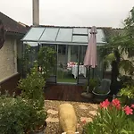 En Terrasse A לינה וארוחת בוקר קונייאק