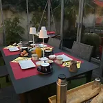 En Terrasse A קונייאק