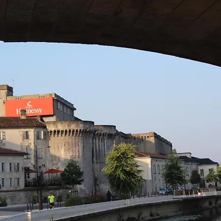 Bed & Breakfast En Terrasse A Cognac